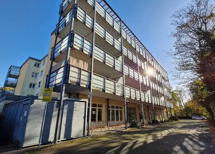 Modernes Apartment Mit Xl-Balkon
