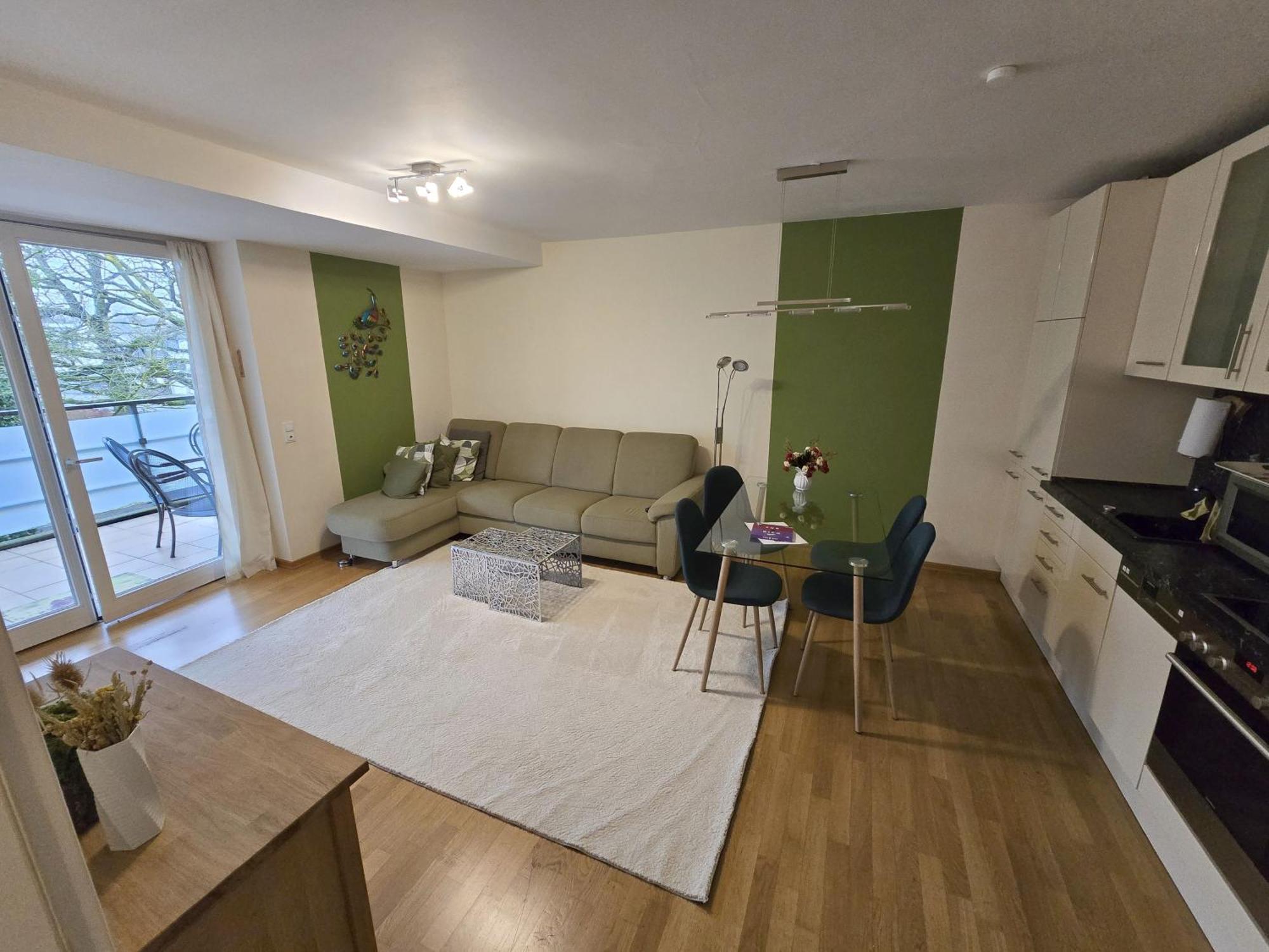 Apartment Modernes Mit Xl-balkon Hannover